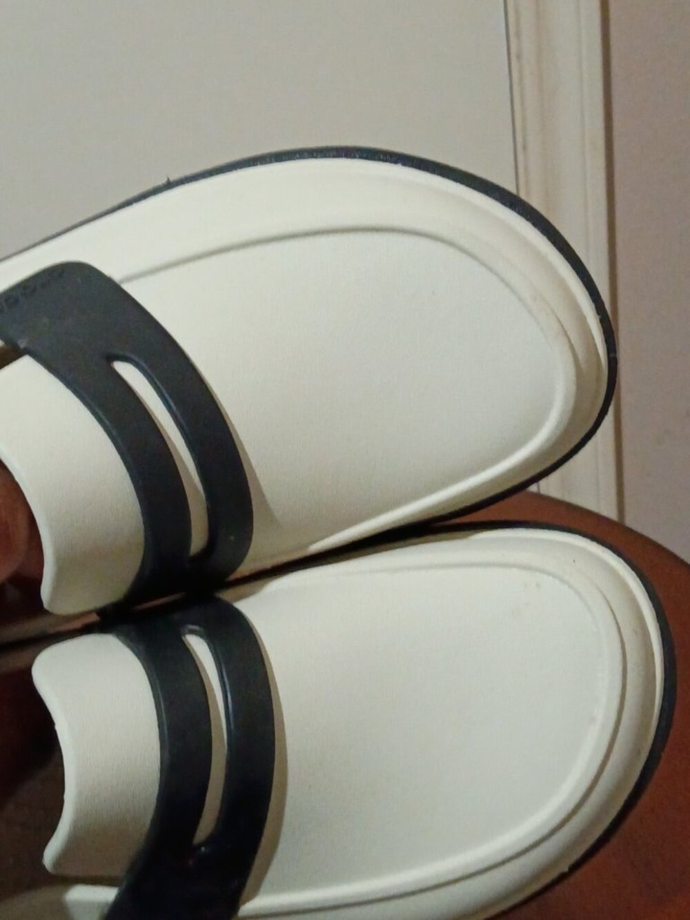 Crocs Stomp Loafer Platform Clogs White Black Women's Size 7 Women's 2099371HR - Picture 13 of 13